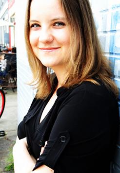 maling_caitlin-author-credit_karyna-mcglynn_prtt-2022