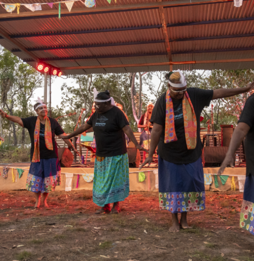 Yinbayarra singing group at Daminmin Festival