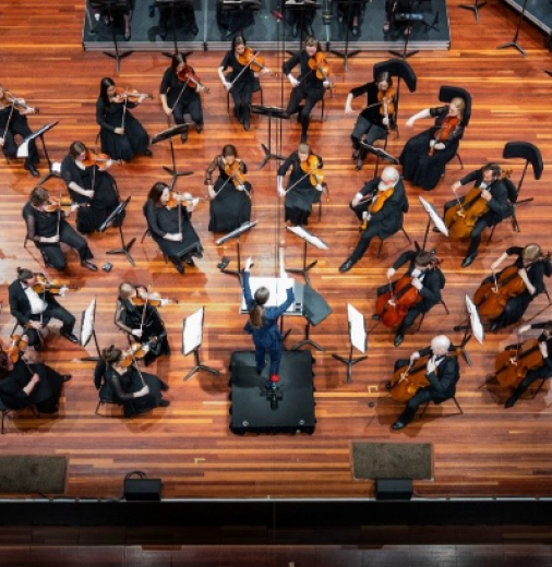 Canberra Symphony Orchestra conducted by Jessica Cottis, Llewellyn Hall, Canberra, May 2021. Photo by Martin Ollman.