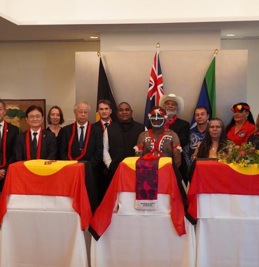 The repatriation delegation with Japanese institution representatives and the Australian Ambassador. Photo courtesy of the Australian Embassy, Tokyo.