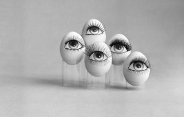  National Cultural Heritage Account - Bruno Benini - Photo of five eggs with an eye painted on each - jpeg